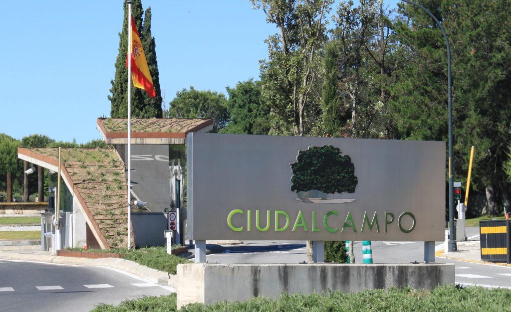 Entrada urbanización Ciudalcampo